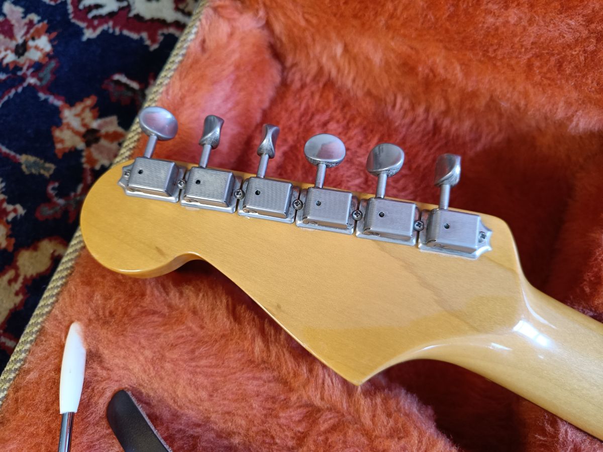 Fender American Vintage '62 Stratocaster 2005 3-Color Sunburst