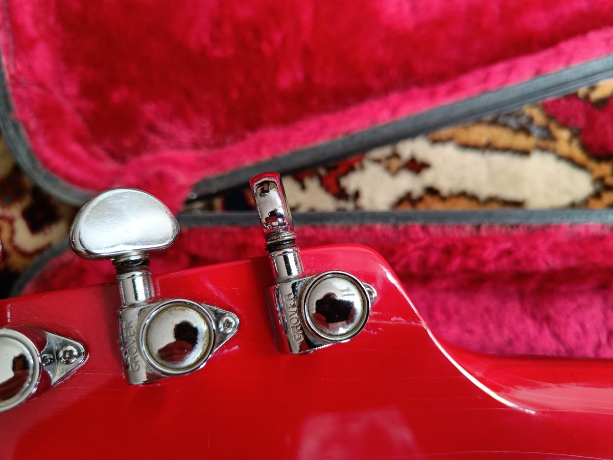 Gibson Flying V I with Stop Bar Tailpiece and Offset Knobs 1987 Red