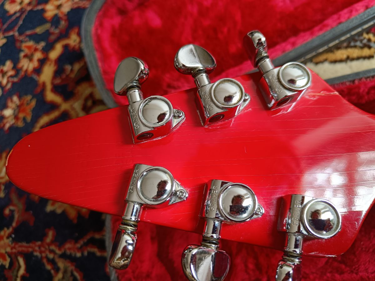 Gibson Flying V I with Stop Bar Tailpiece and Offset Knobs 1987 Red