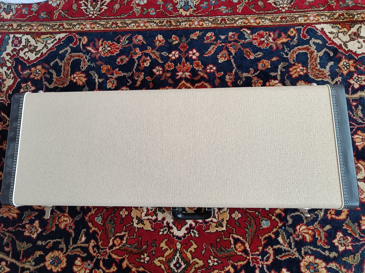 Fender Custom Shop 50s Duo-Tone Strat Relic 2011 Limited Edition