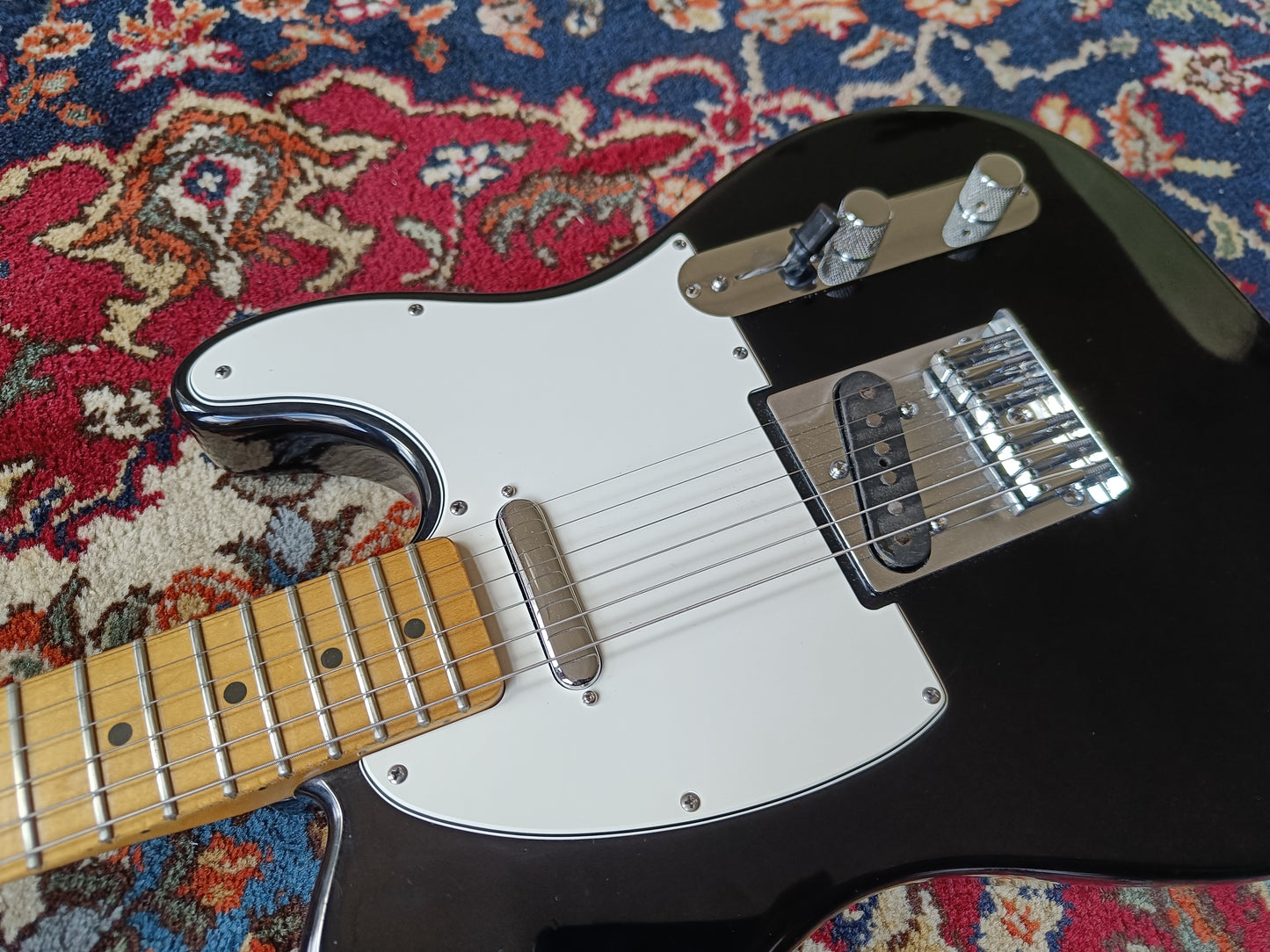 Fender Standard Telecaster with Maple Fretboard 1983 Black
