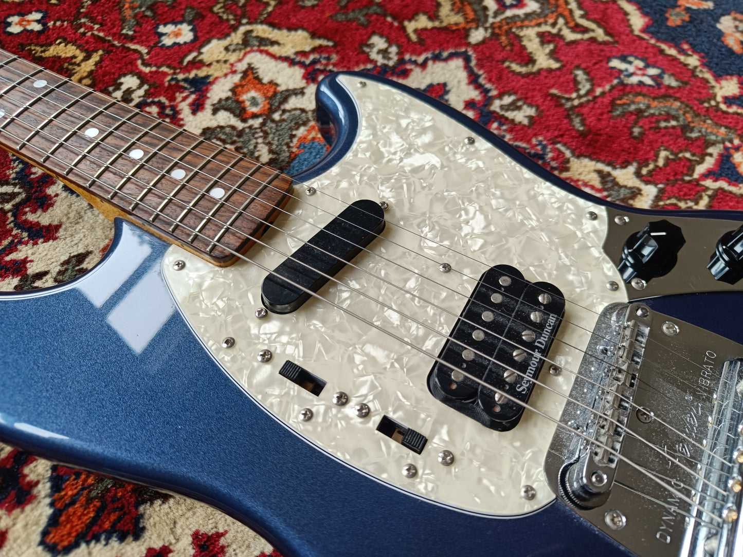 Fender Kurt Cobain Mustang 2012 Dark Lake Placid Blue with Stripe