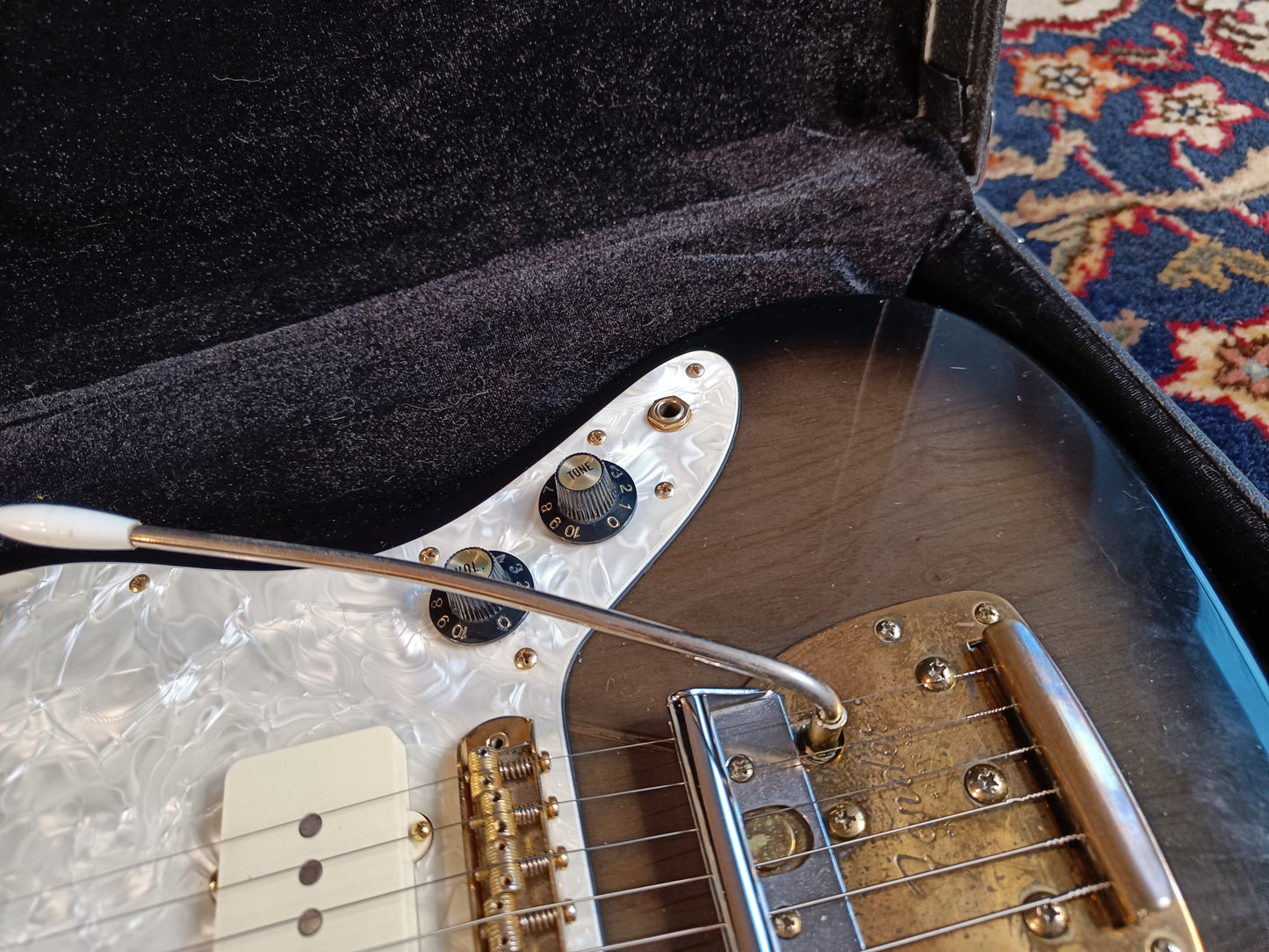 Fender The Ventures Jazzmaster MIJ Midnight Black Transparent