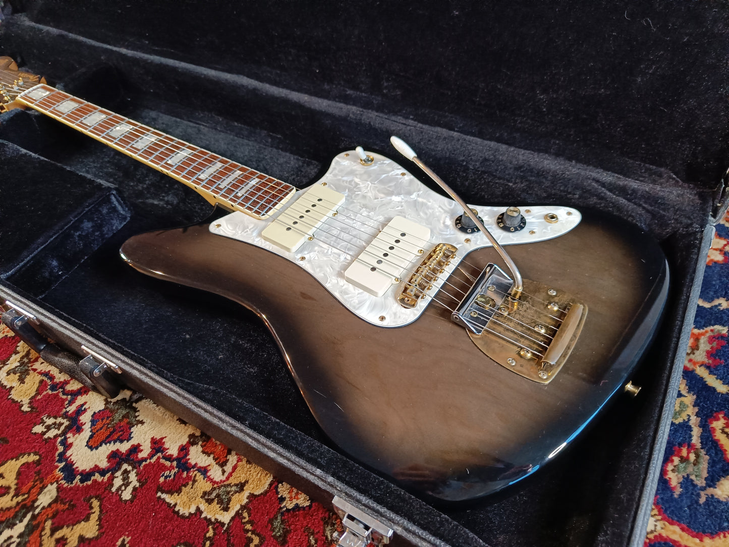Fender The Ventures Jazzmaster MIJ Midnight Black Transparent