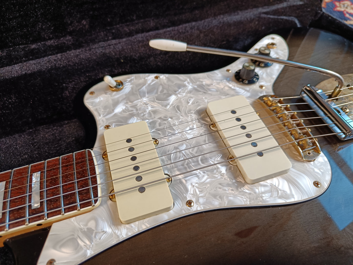Fender The Ventures Jazzmaster MIJ Midnight Black Transparent