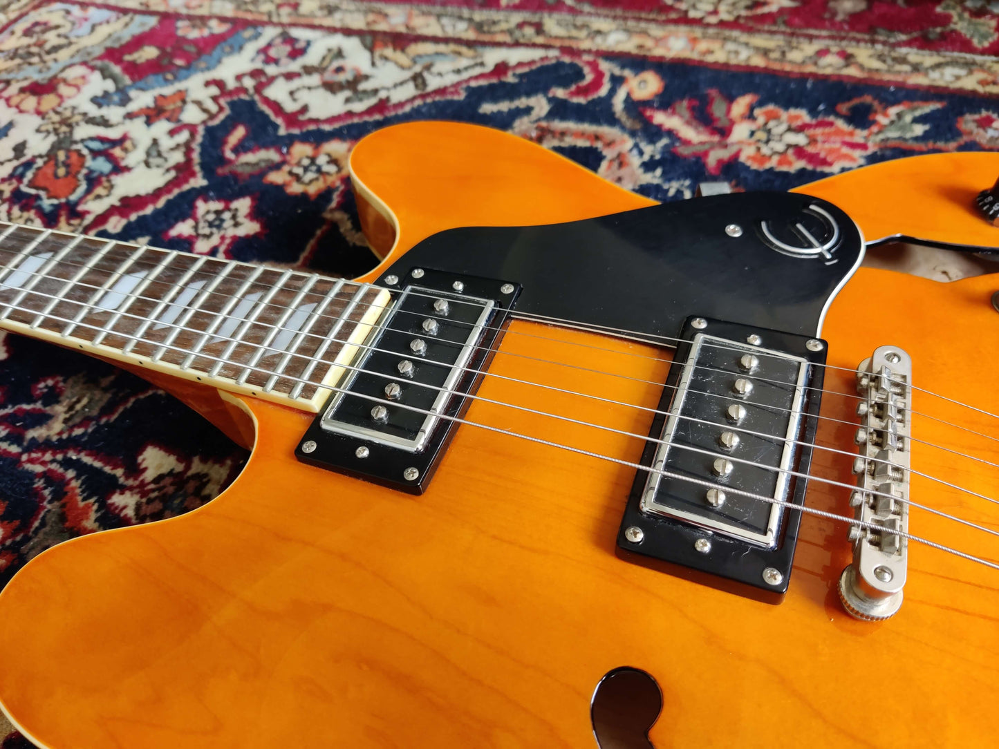 Epiphone Nick Valensi Riviera P94