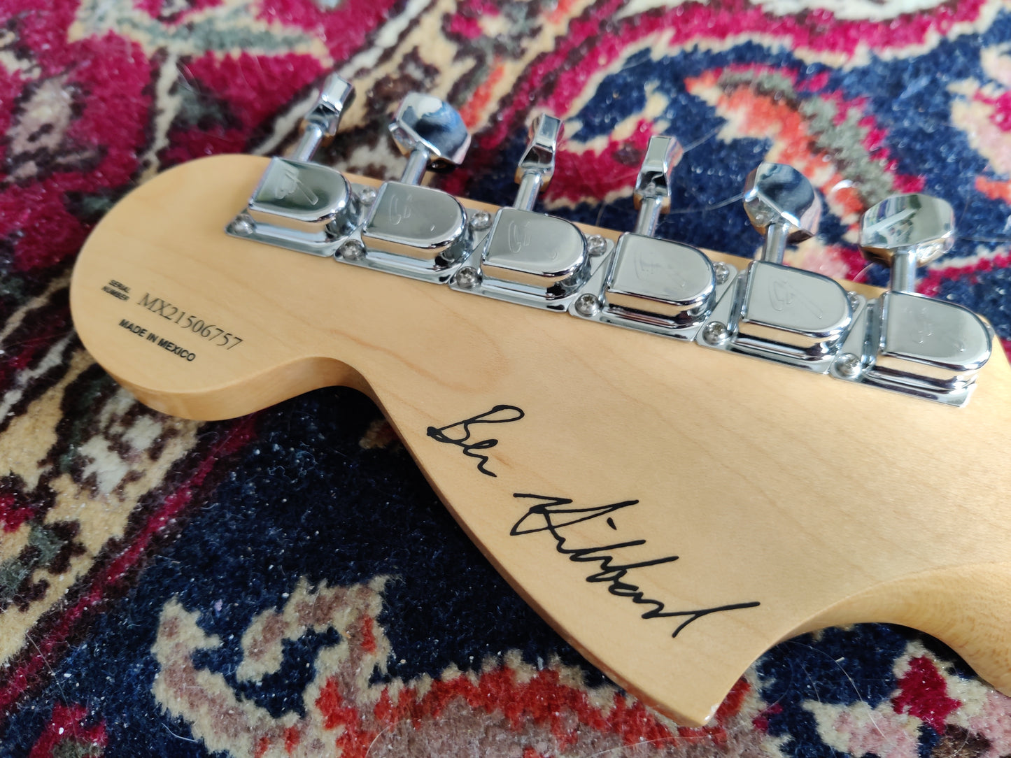 Fender Ben Gibbard Signature Mustang 2021