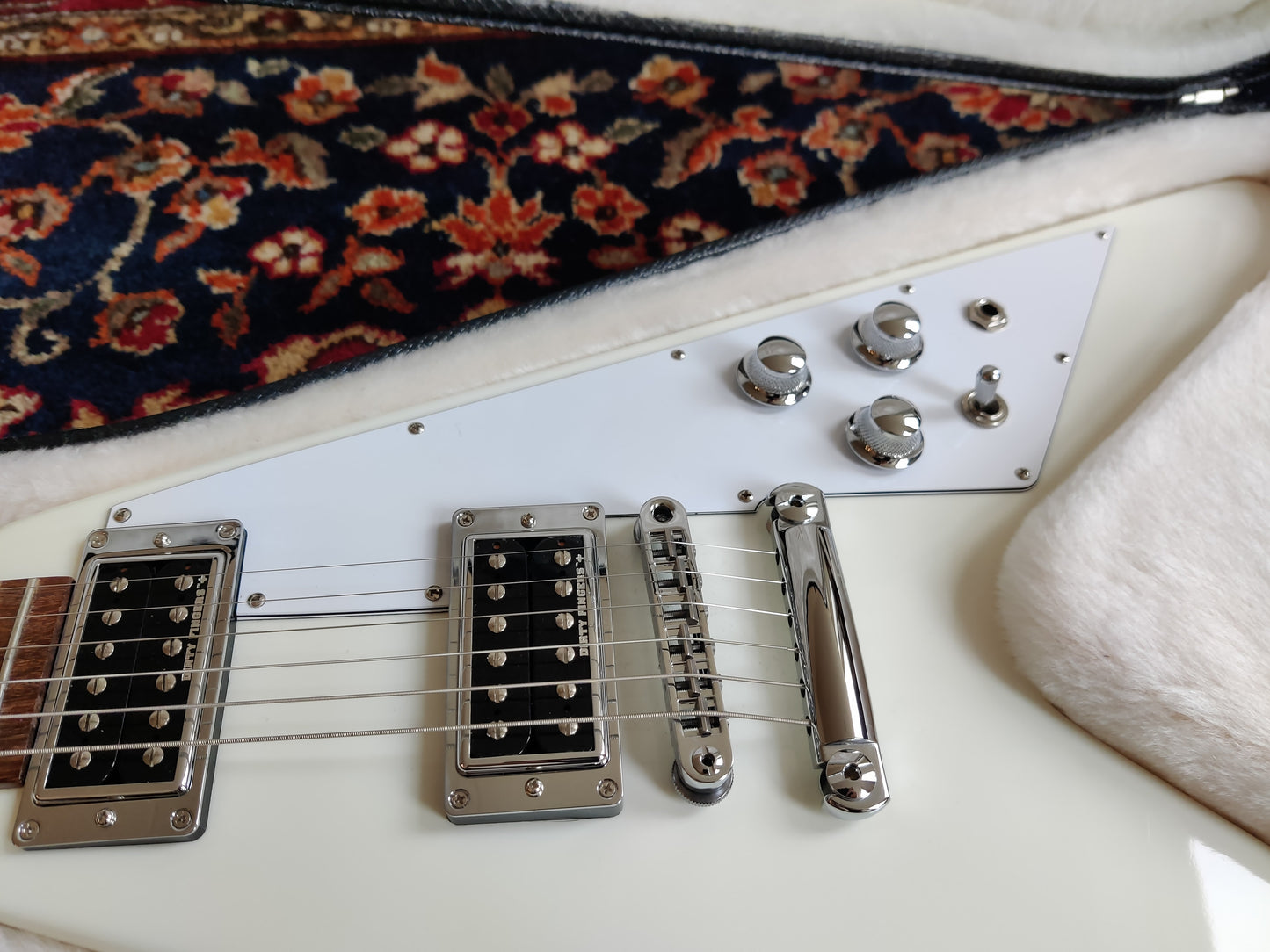 Gibson Flying V High Performance 2017 Alpine White