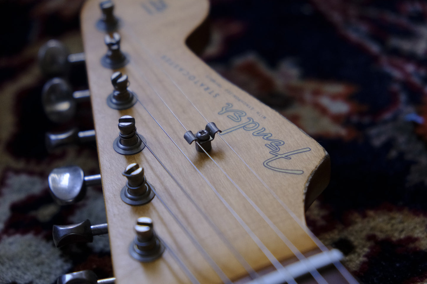 Fender Road Worn '60s Stratocaster 2018 3-Color Sunburst