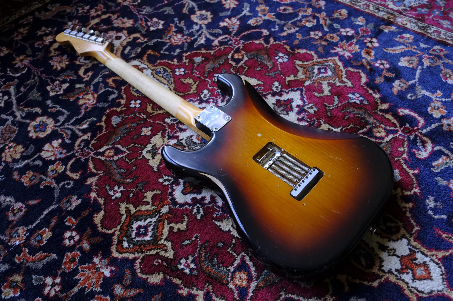 Fender Road Worn '60s Stratocaster 2018 3-Color Sunburst