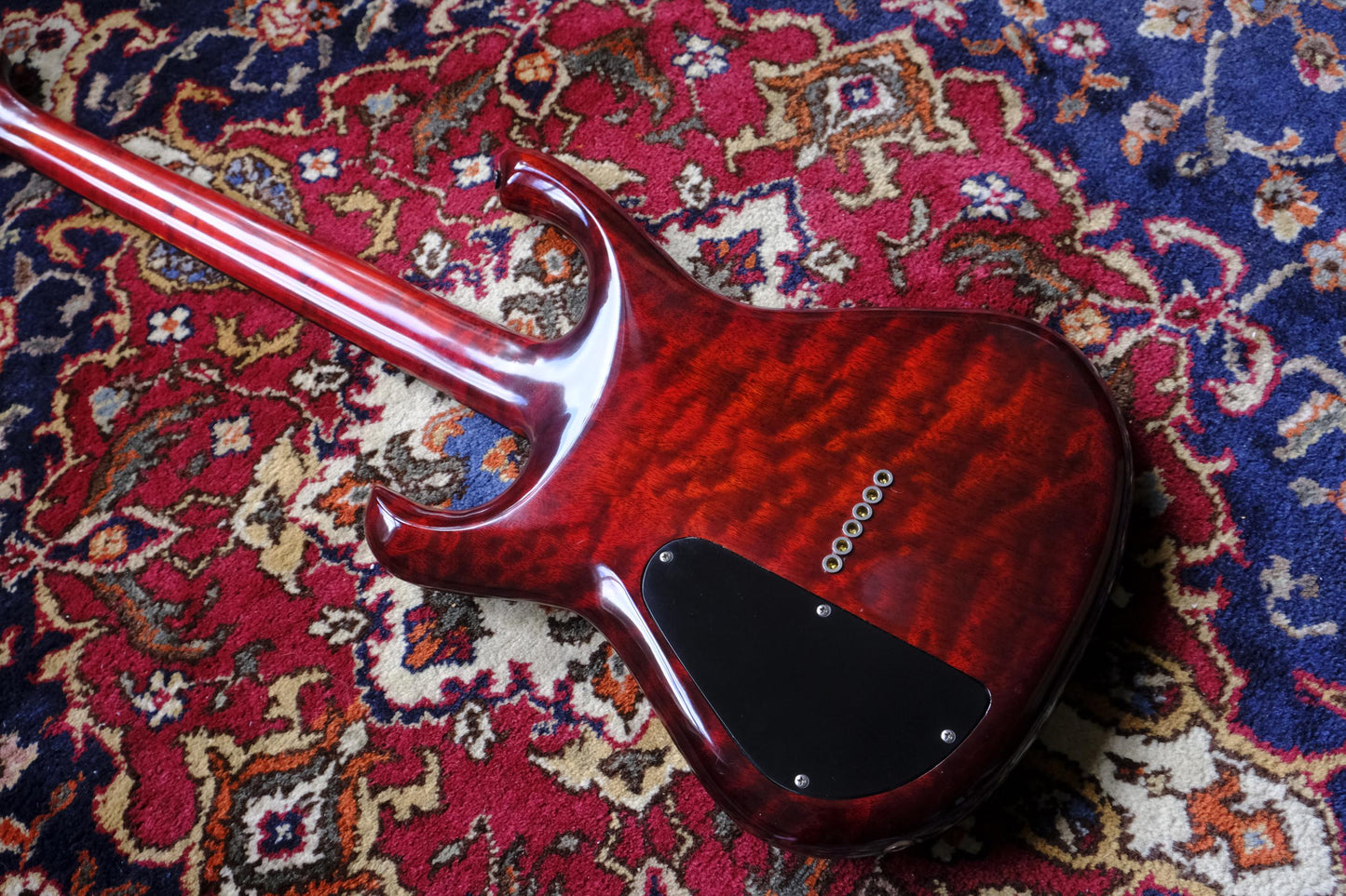 Rikkers Waveline Red