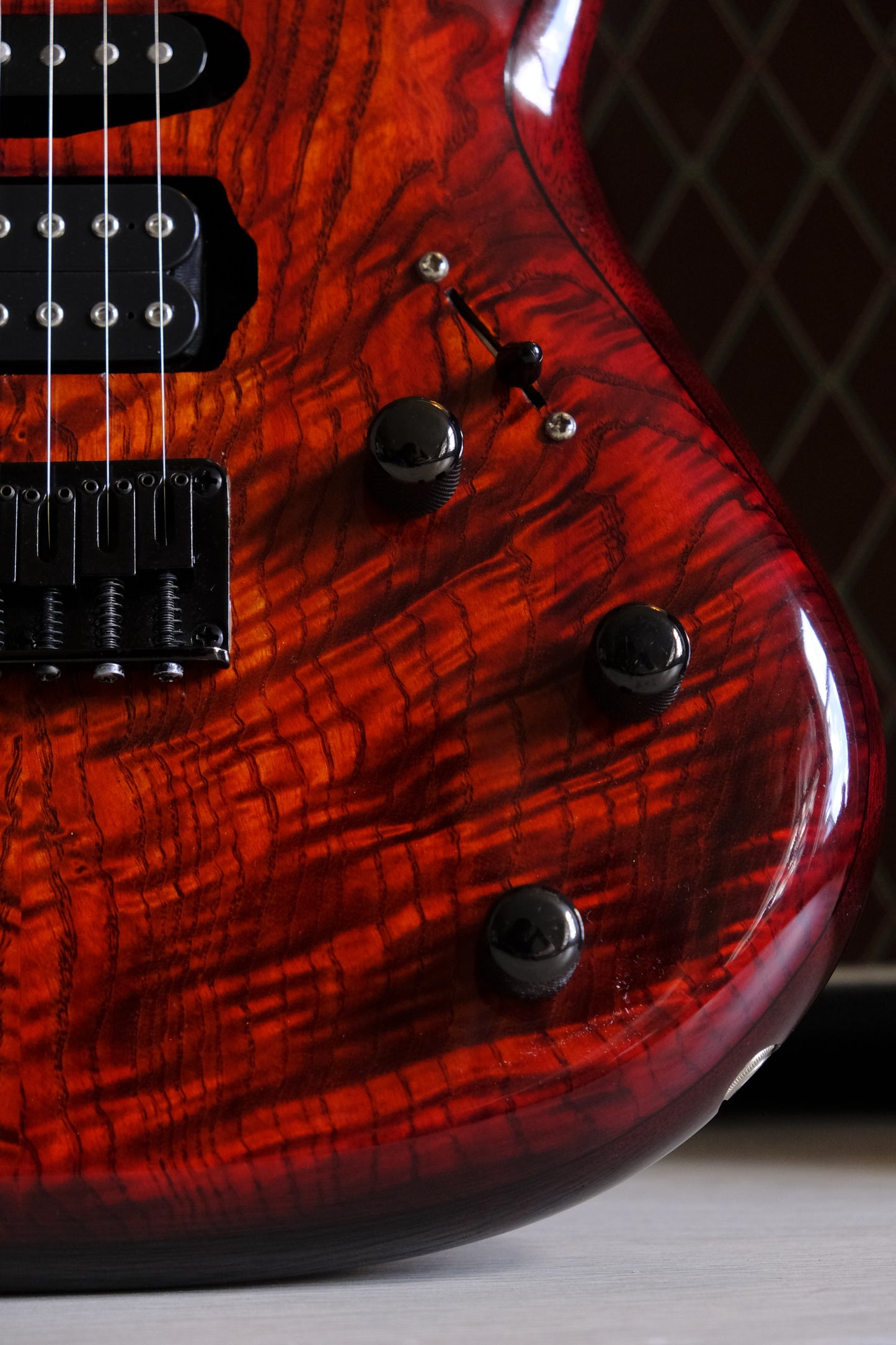 Rikkers Waveline Red