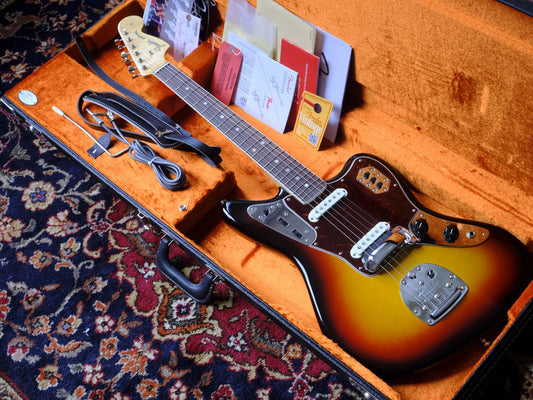 Fender American Vintage '65 Jaguar with Rosewood Fretboard 2016 3-Color Sunburst