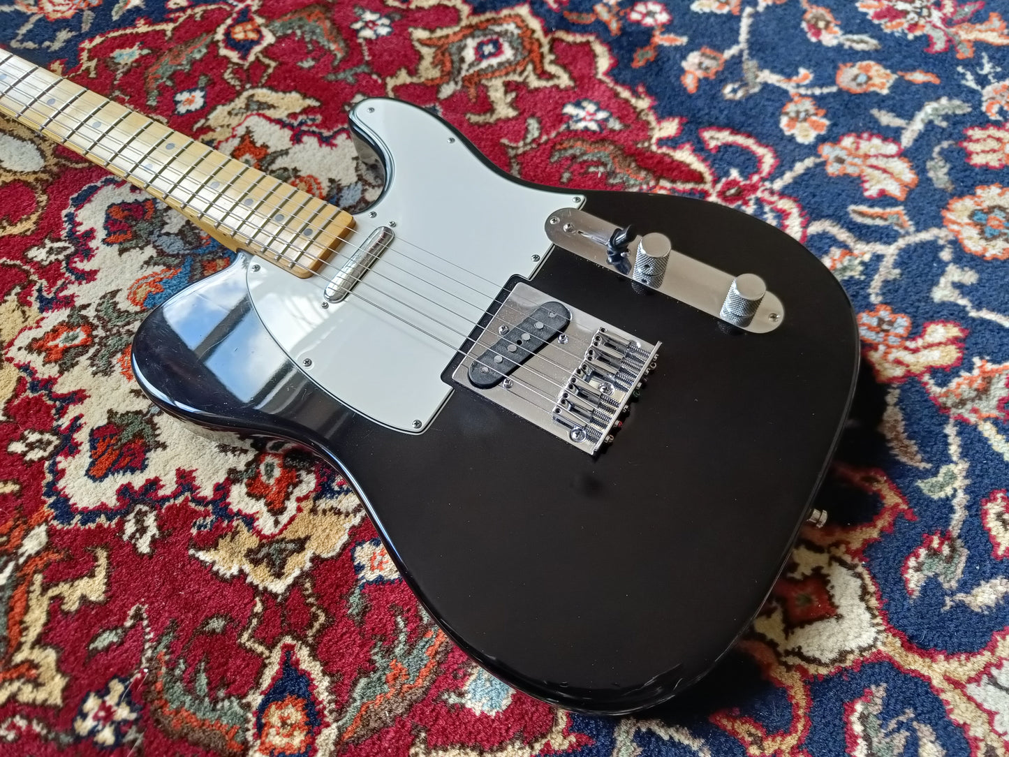 Fender Standard Telecaster with Maple Fretboard 1983 Black