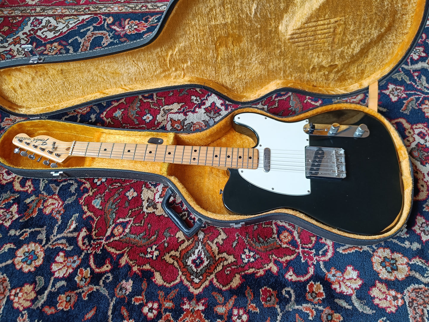 Fender Telecaster with Maple Fretboard Original 1975 Black