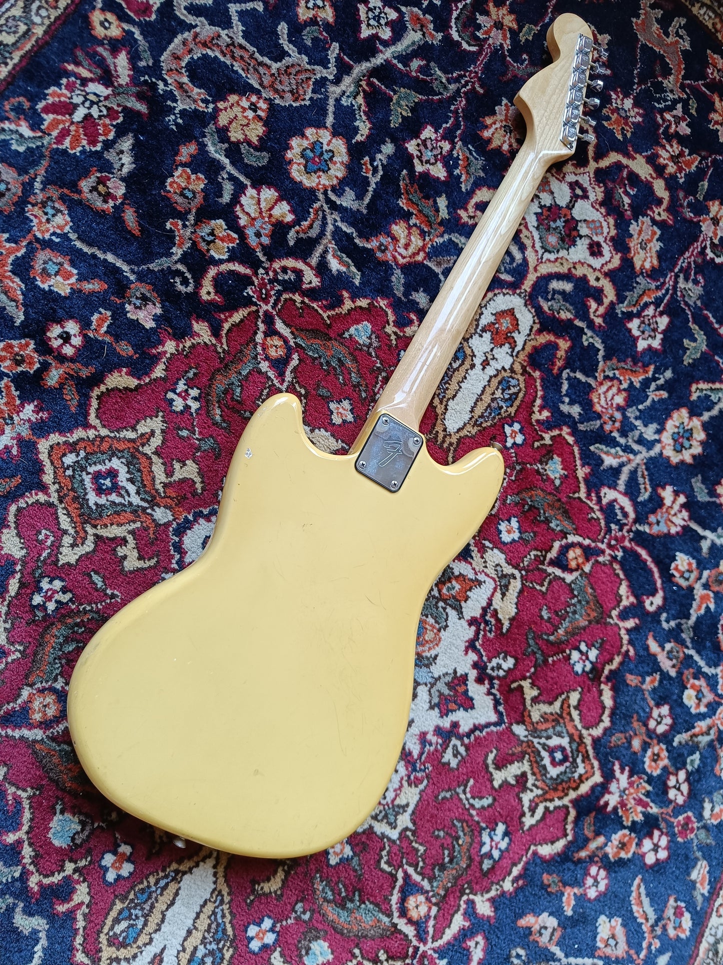 Fender Musicmaster with Rosewood Fretboard 1978 Olympic White