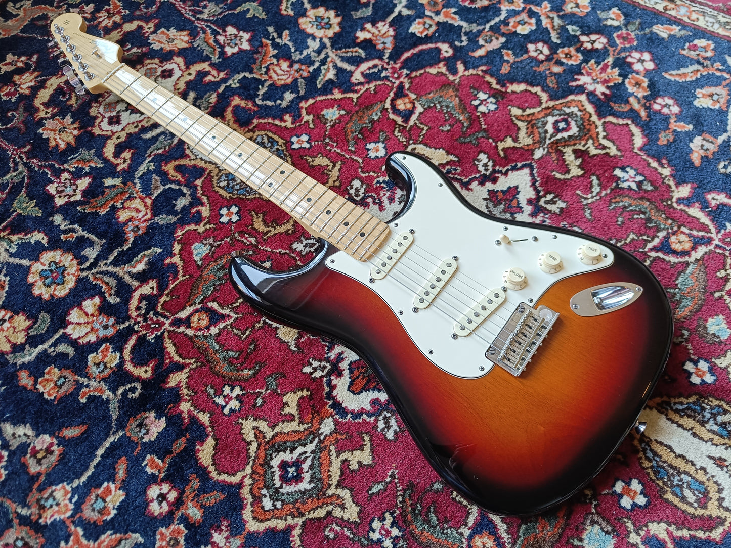 Fender American Standard Stratocaster 2013 3-Color Sunburst