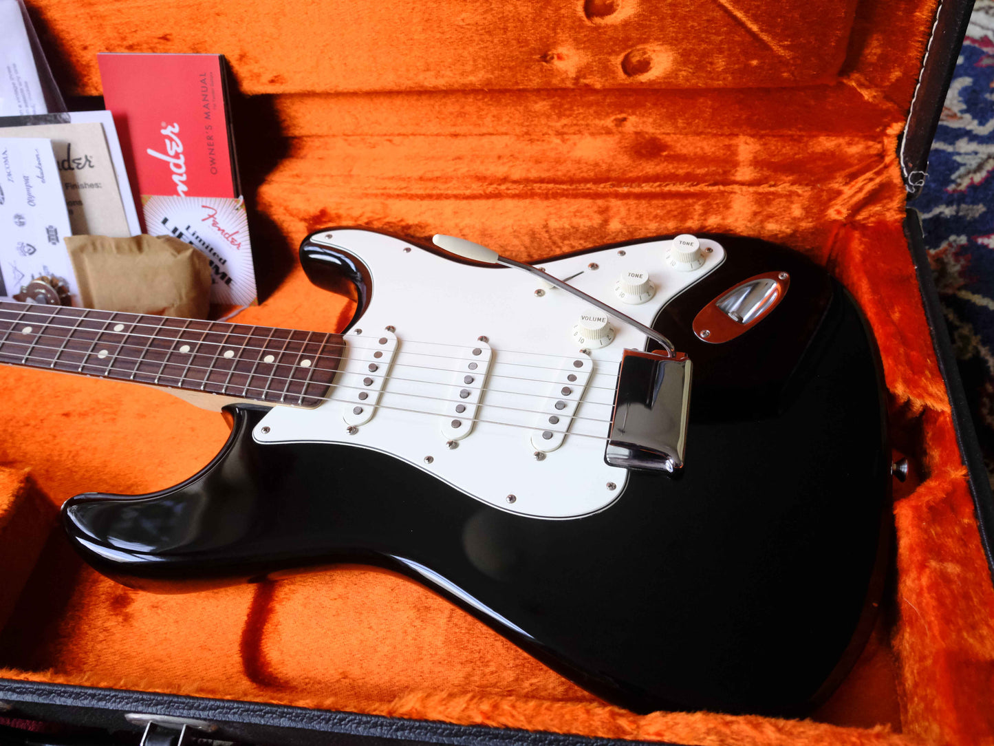 Fender FSR American Vintage '70s Stratocaster Matching Headstock 2015 Black