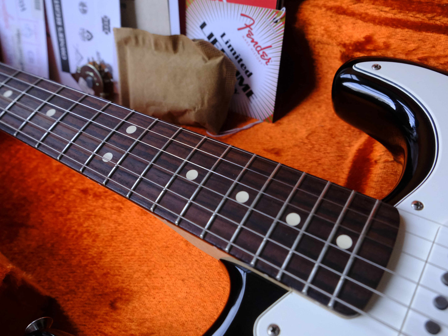 Fender FSR American Vintage '70s Stratocaster Matching Headstock 2015 Black