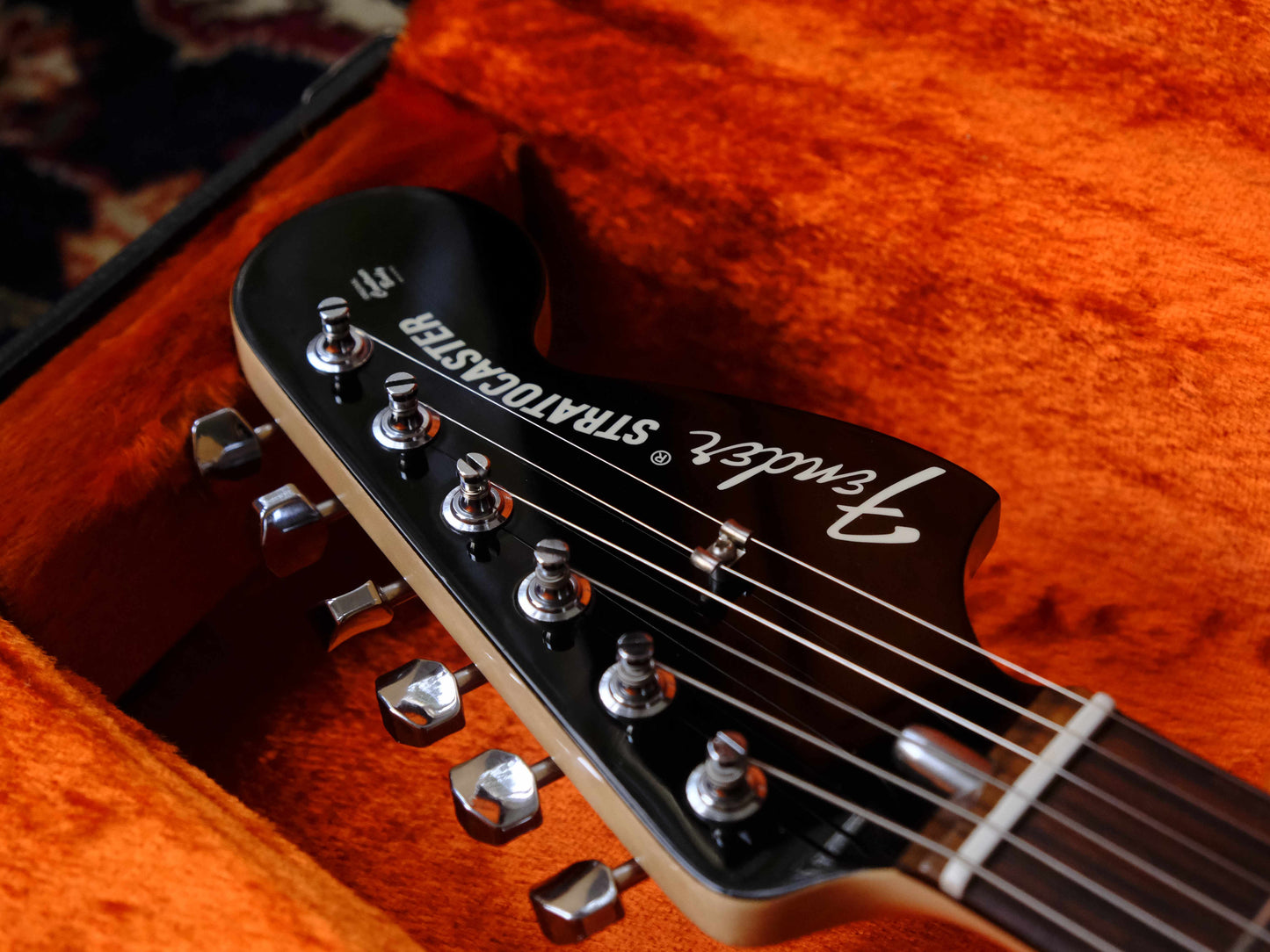 Fender FSR American Vintage '70s Stratocaster Matching Headstock 2015 Black