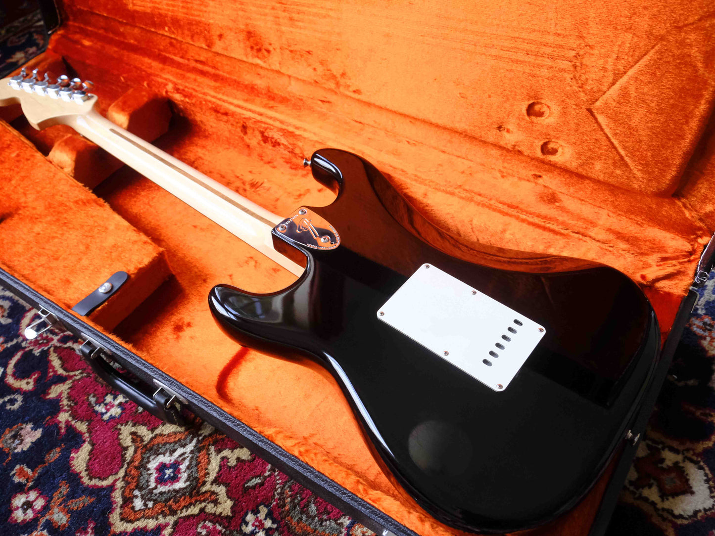 Fender FSR American Vintage '70s Stratocaster Matching Headstock 2015 Black