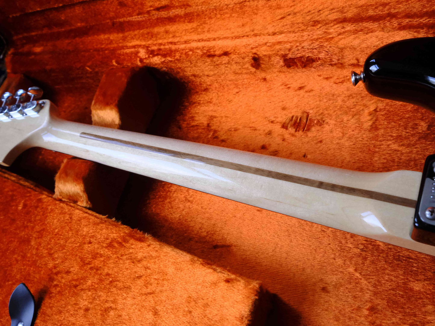 Fender FSR American Vintage '70s Stratocaster Matching Headstock 2015 Black