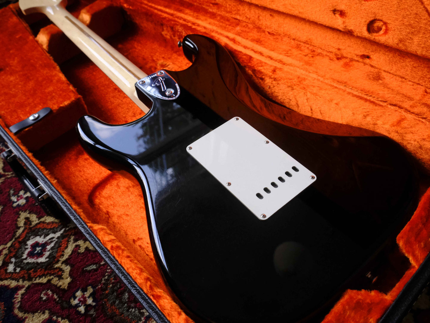 Fender FSR American Vintage '70s Stratocaster Matching Headstock 2015 Black