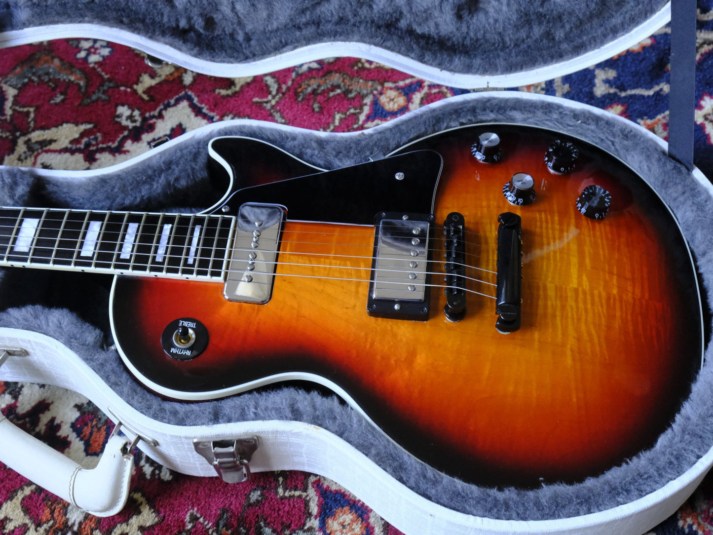 Gibson Les Paul Standard Limited 2010 Fireball