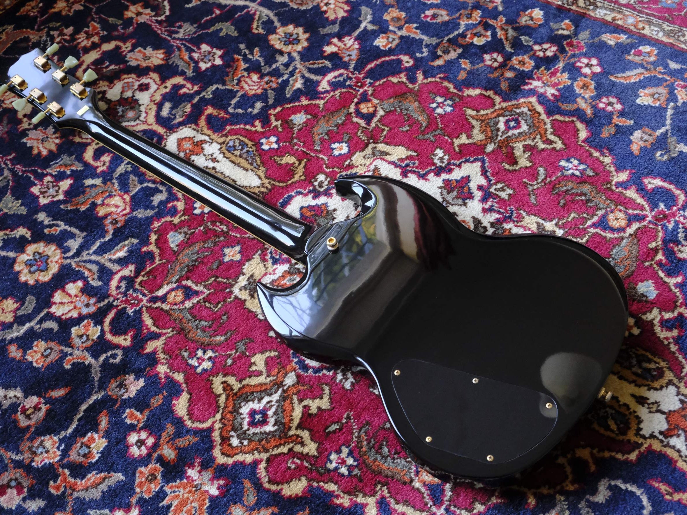 Tokai SG Custom 3-Pickups Ebony – Rinkies Guitars