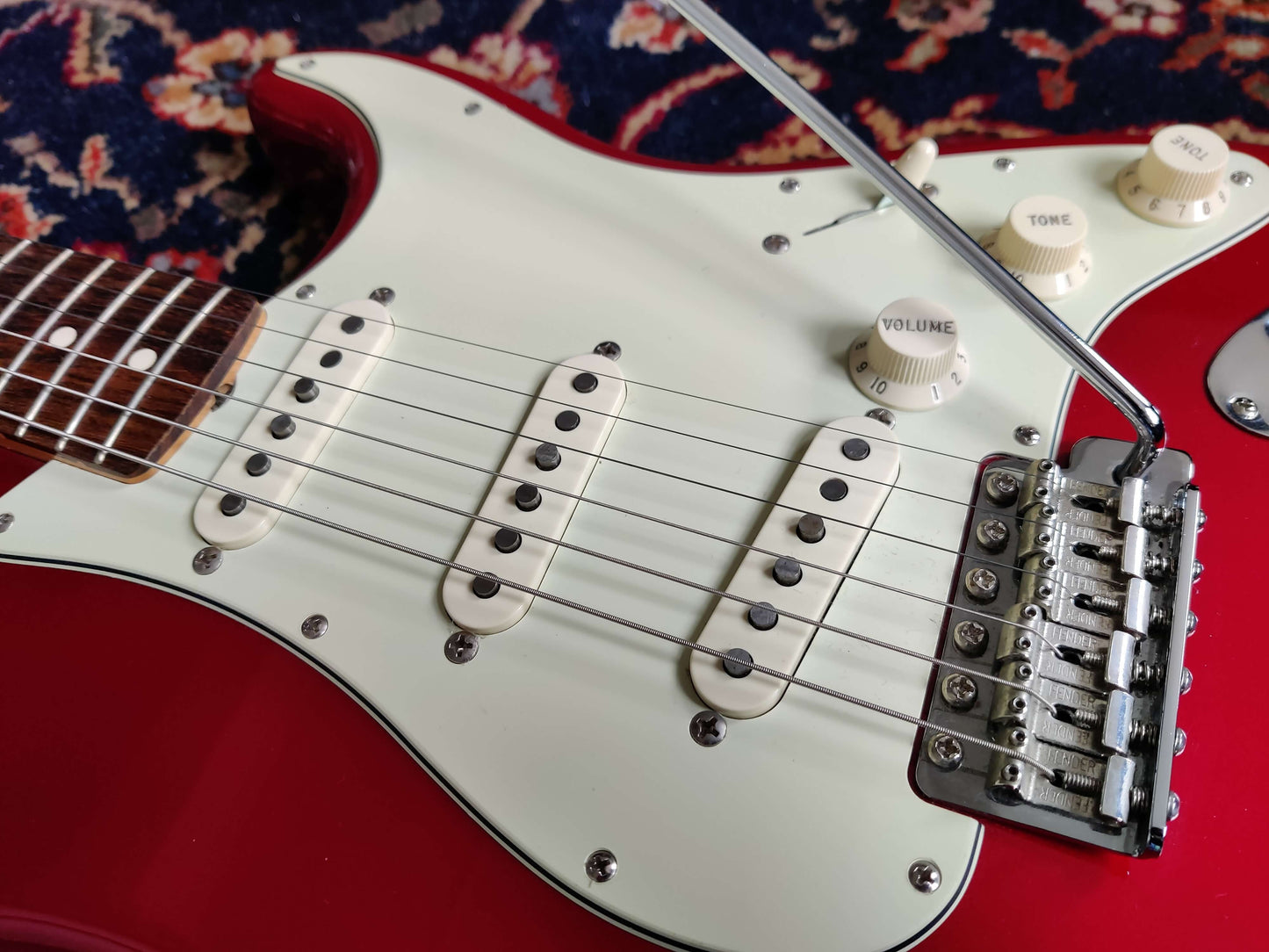 Fender Classic Series '60s Stratocaster Candy Apple Red