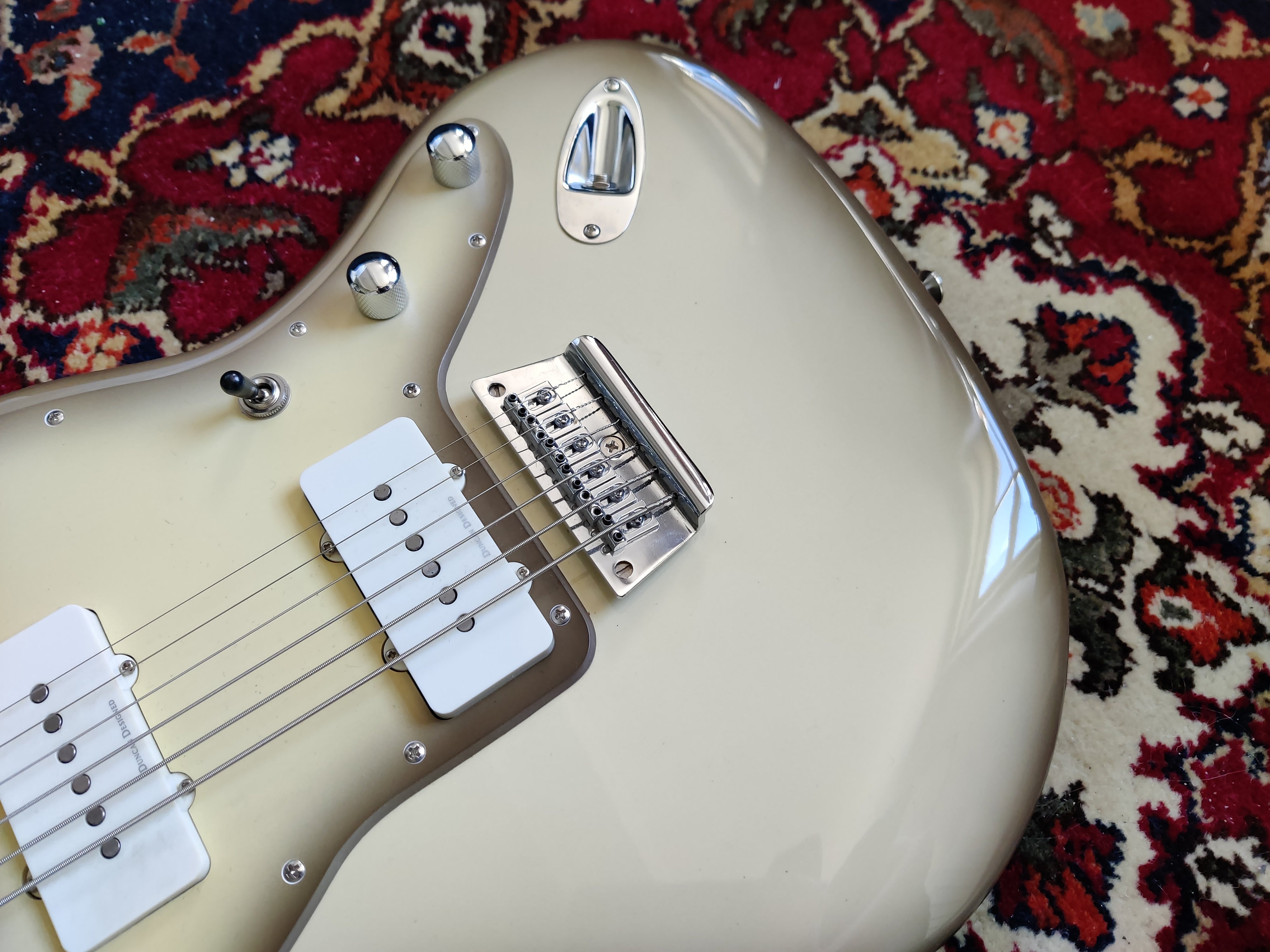 Squire vintage store modified baritone jazzmaster