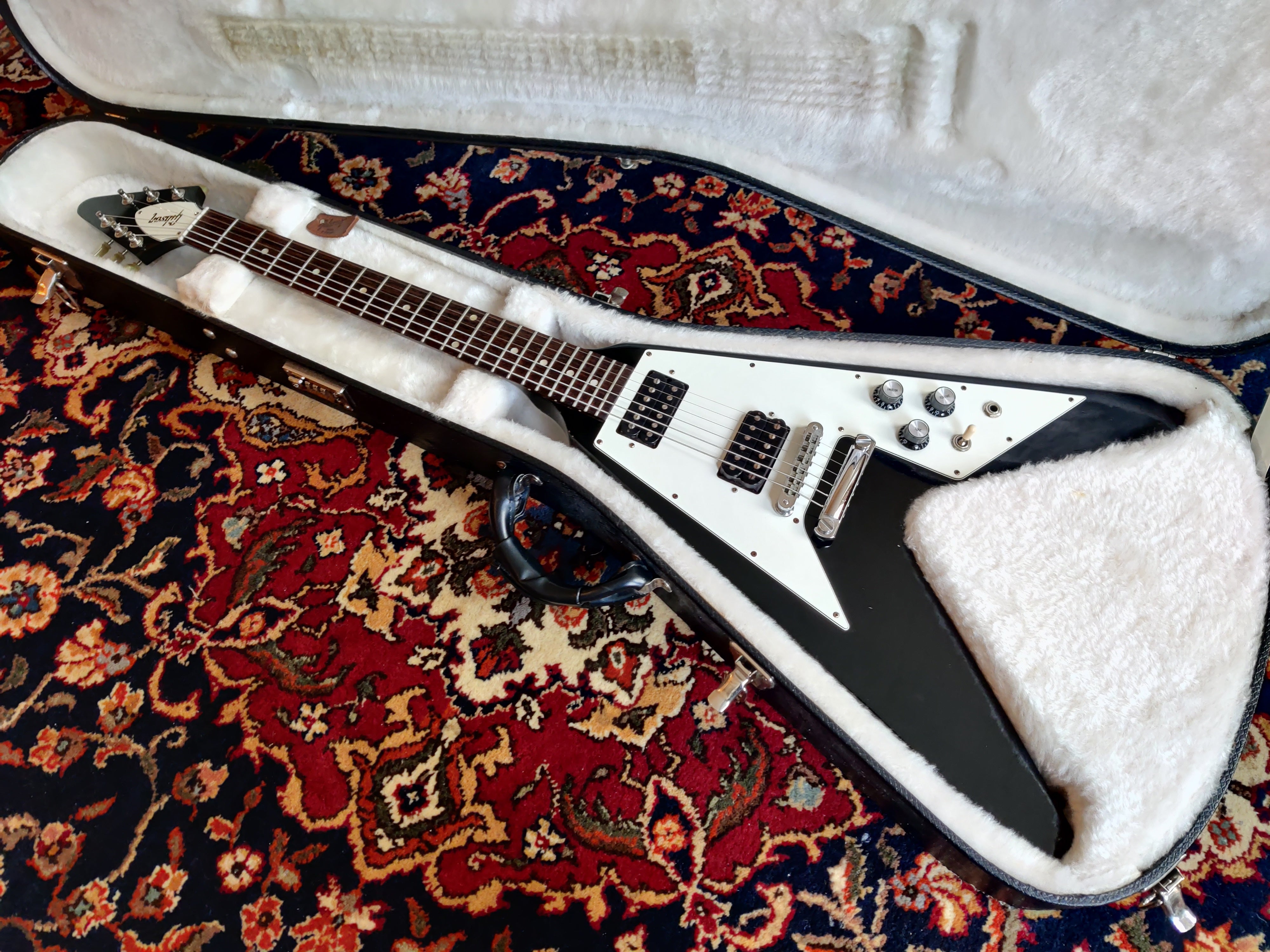 Gibson Flying V 67' 2008 Ebony – Rinkies Guitars